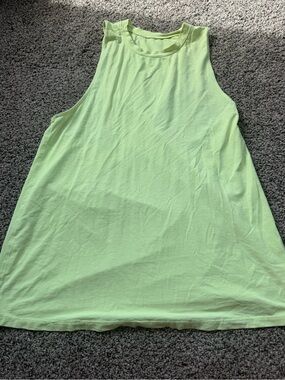 Lululemon Women's Sleeveless Tank Top - Light Green